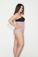 Wysokie figi modelujące GLOSSY HI-WAIST pudrowy róż